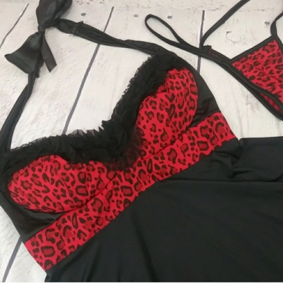 MEDIUM Red leopard print & black babydoll - Picture 4 of 11